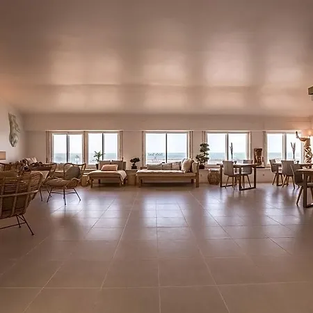 Sandhi House - Yoga & Wellness ホテル